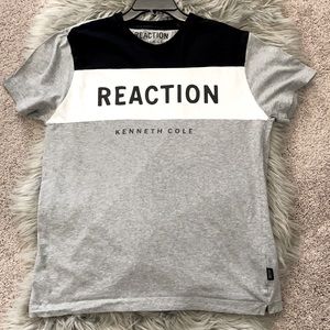 🚫SOLD🚫3/$15 Kenneth Cole Reaction t-shirt